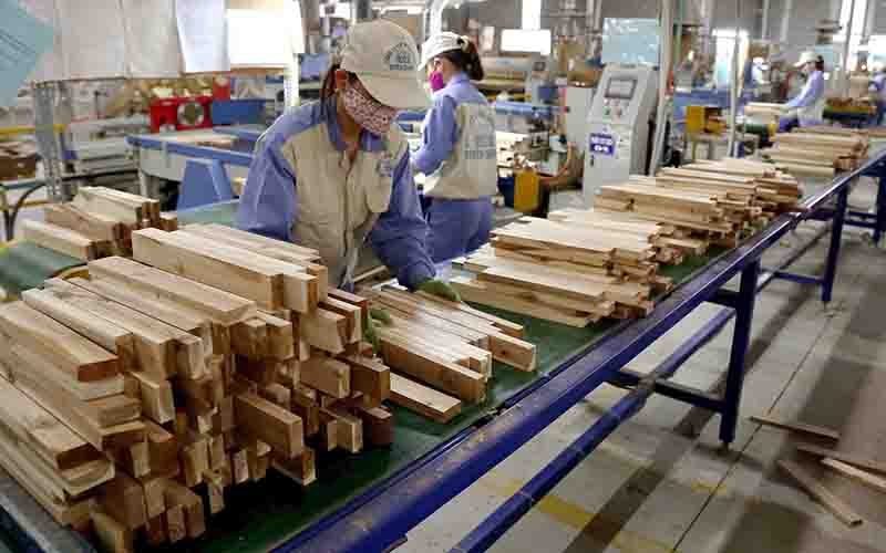 “Cú huých” cho ngành gỗ từ logistics